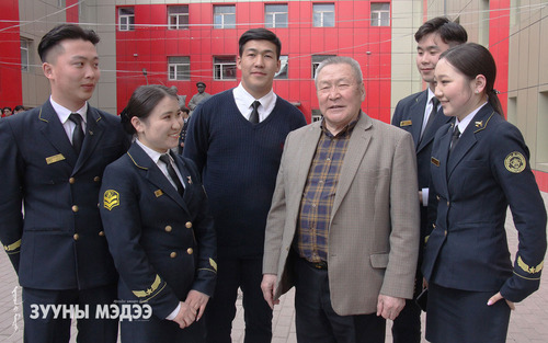 С.Батмөнх: Бид сургалтыг зөв технологиор явуулдаг